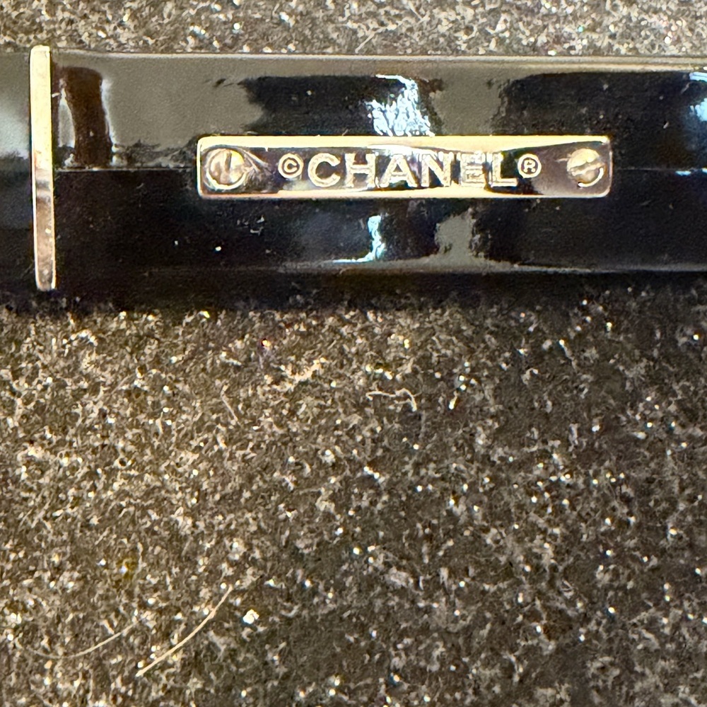 CHANEL Black Sunglasses - Picture 6 of 8